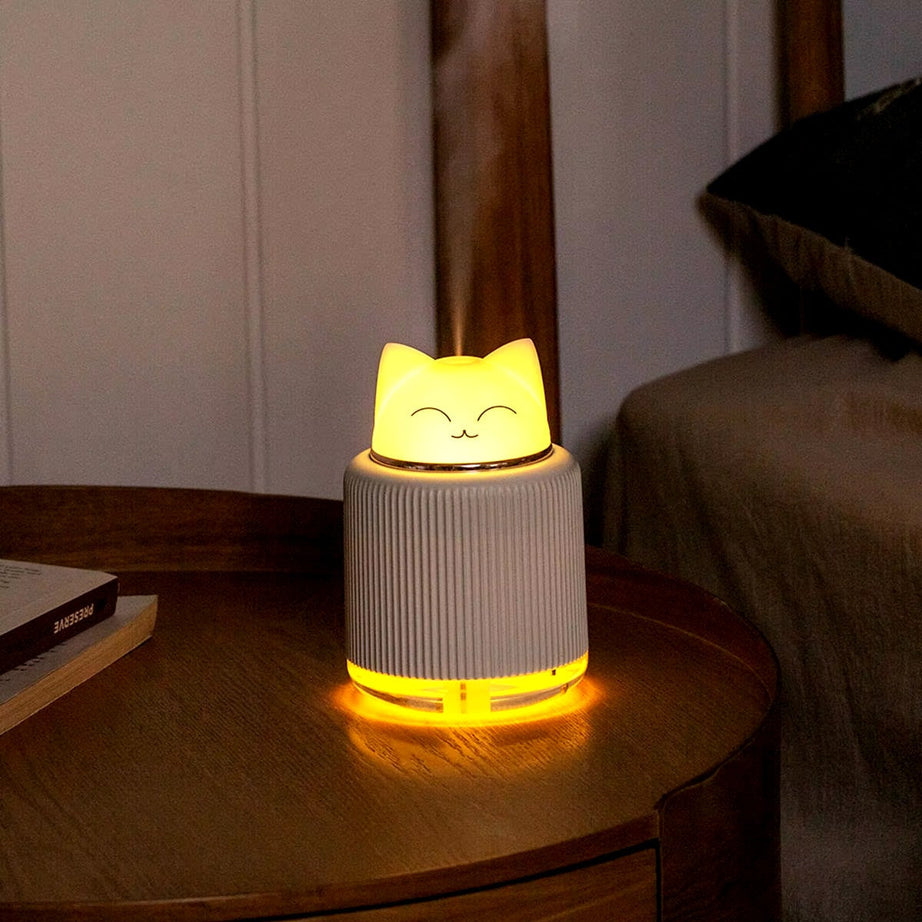 Cartoon Cat Mini Humidifier E340 – Quiet & Efficient Air Moisturizer ( Free 10ml Oil Fragrance)